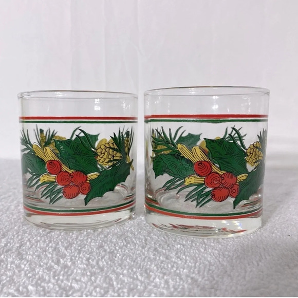 Vintage Christmas Theme Pattern Low  Ball Whiskey Rocks Glasses x2 - Picture 1 of 7